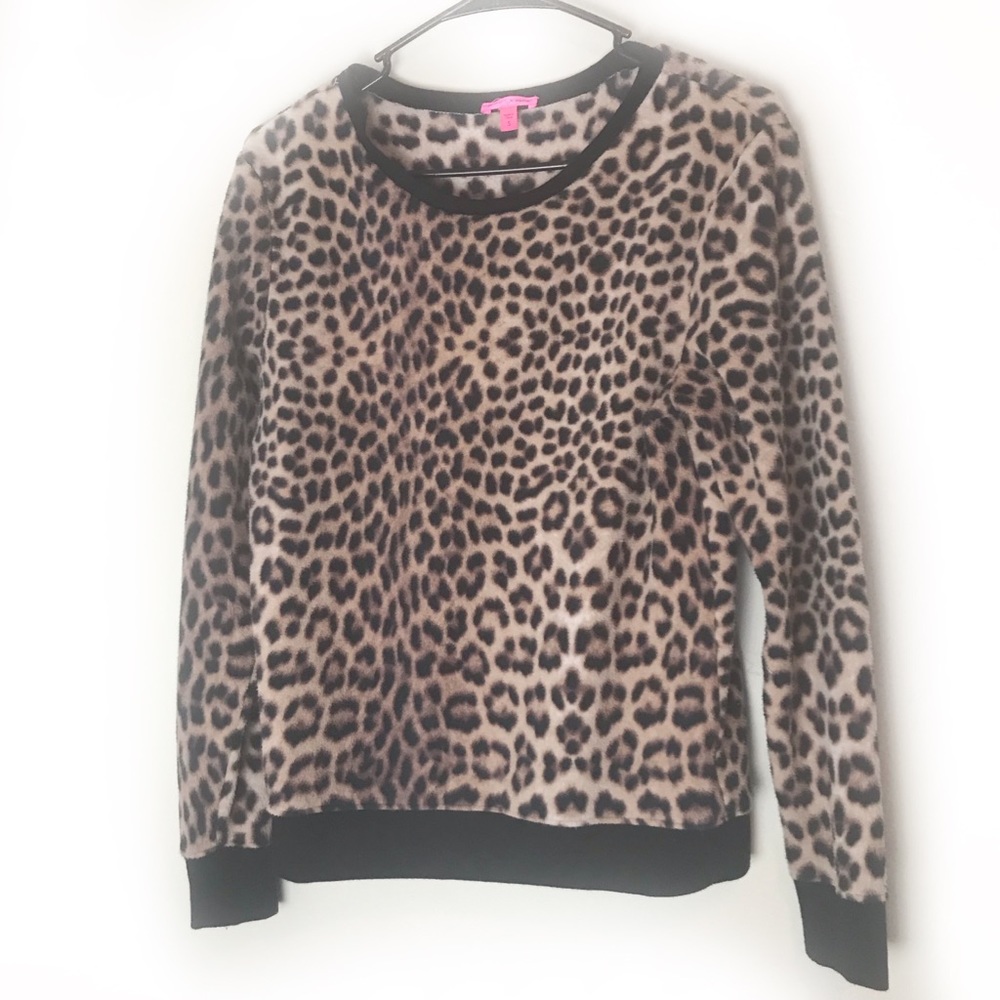 Betsy Johnson cheetah print top